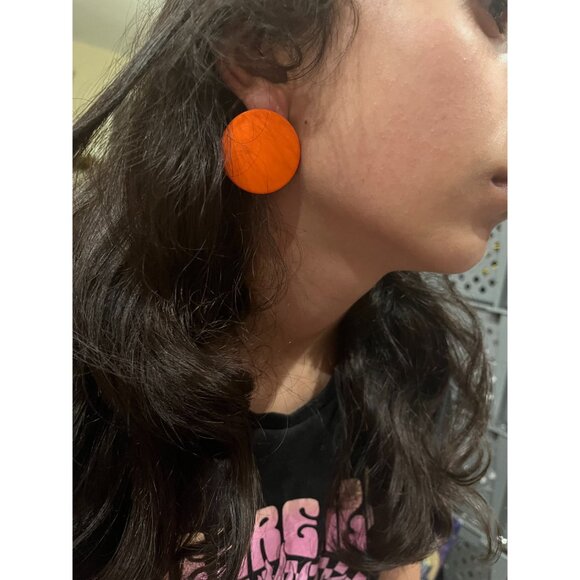Orange stud earrings plastic orange round earrings circle earrings studs pierced - Picture 4 of 8
